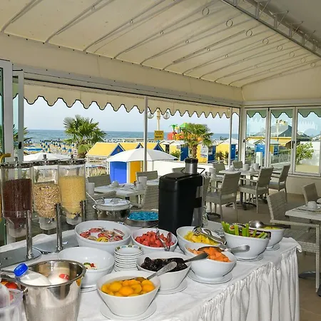 Souvenir Hotel 3*